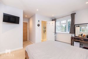 Photo 16- click for photo gallery